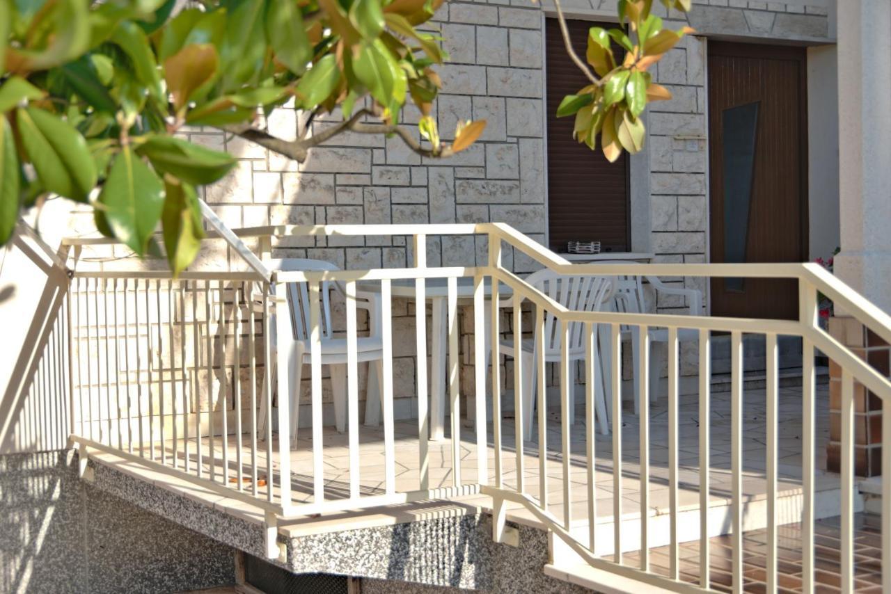 Apartments Vili 우마그 외부 사진