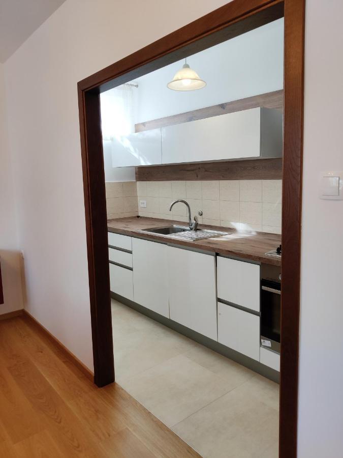 Apartments Vili 우마그 외부 사진